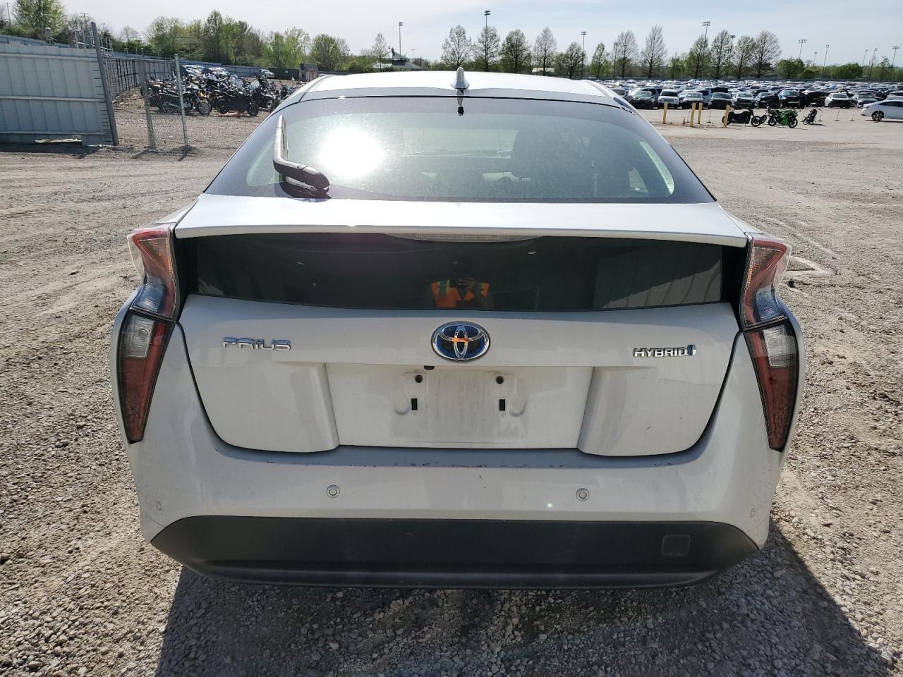 JTDKBRFU1H3557527 2017 Toyota Prius