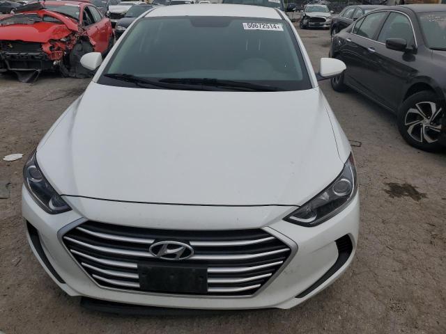  HYUNDAI ELANTRA 2018 Белы