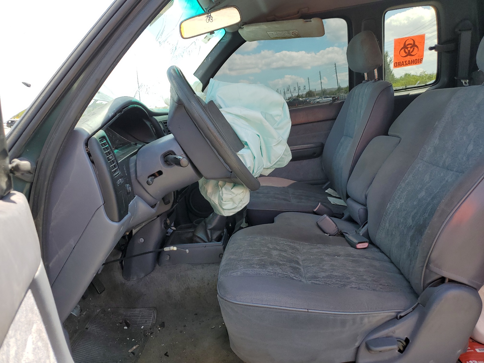 4TAVL52N2YZ585038 2000 Toyota Tacoma Xtracab