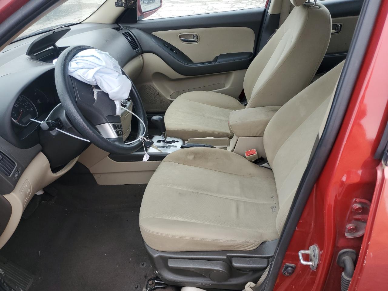 2010 Hyundai Elantra - Image 7