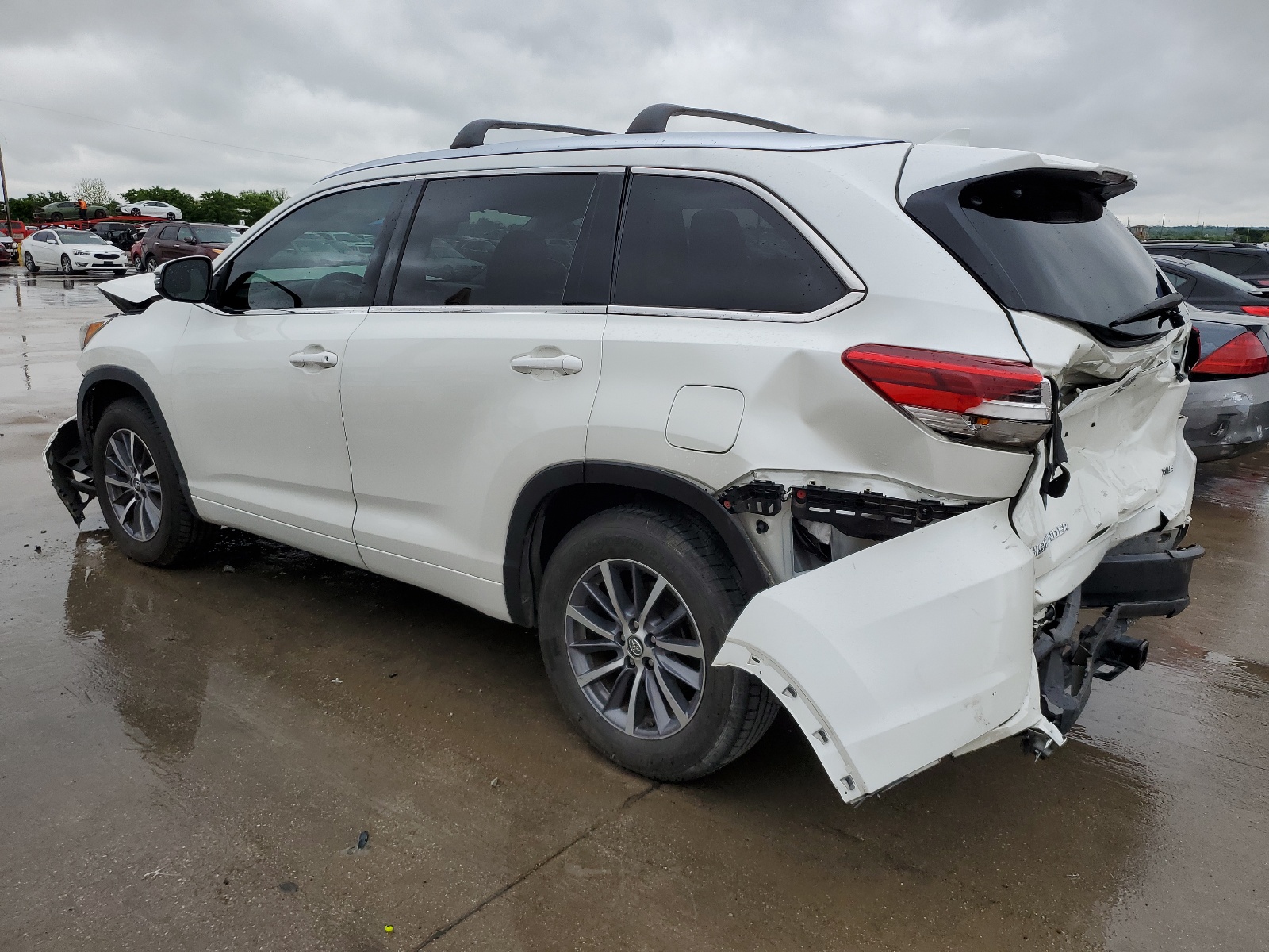 2018 Toyota Highlander Se vin: 5TDKZRFH8JS538122