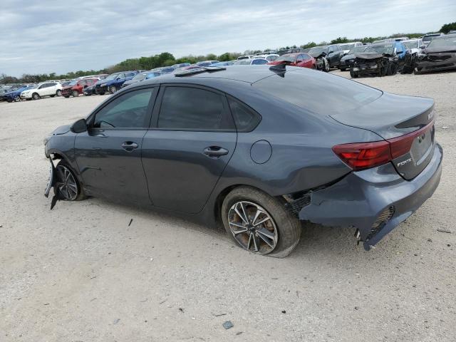 3KPF24AD2NE417826 Kia Forte FE 2