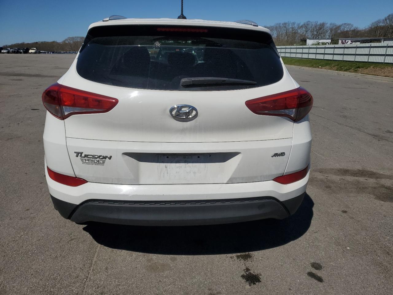 2017 Hyundai Tucson Limited VIN: KM8J3CA42HU484008 Lot: 52515834