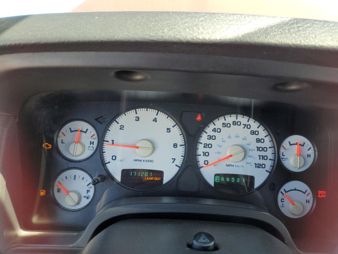 2004 Dodge Ram 1500 St VIN: 1D7HA18D44J261926 Lot: 52938374