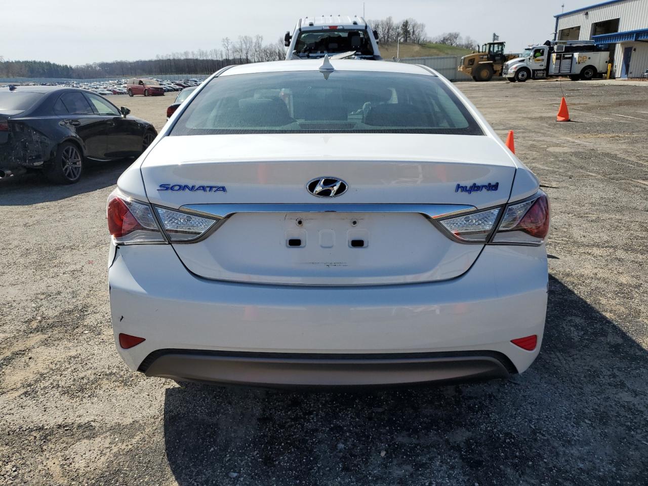 KMHEC4A44BA008147 2011 Hyundai Sonata Hybrid