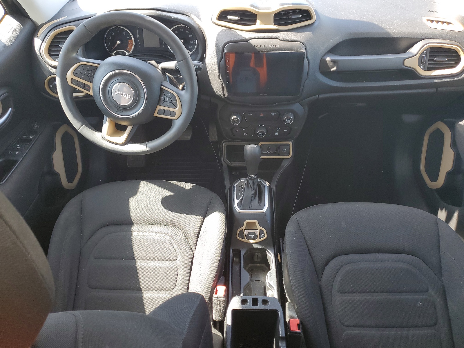 ZACNJABB4KPK76599 2019 Jeep Renegade Latitude