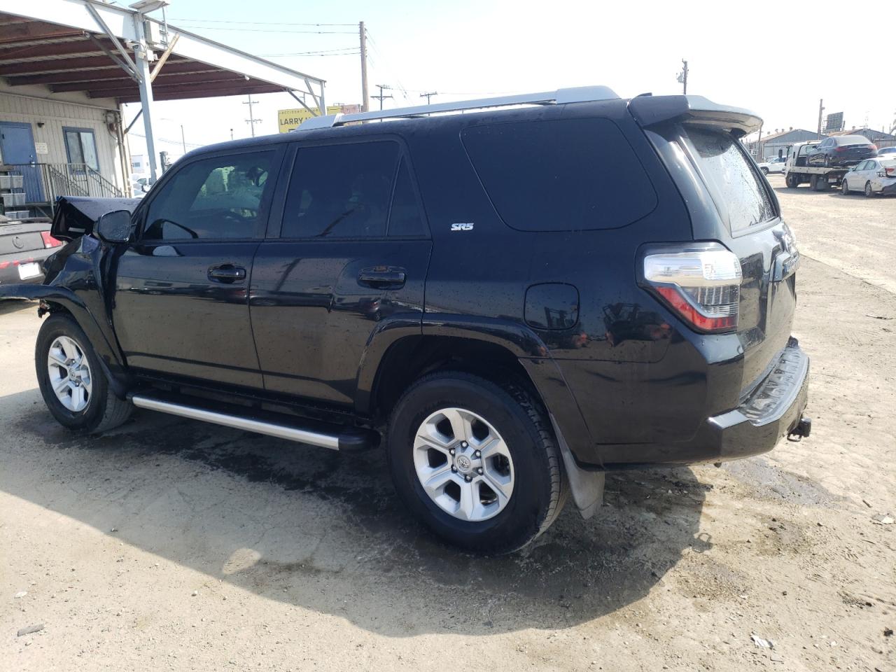 JTEZU5JR8H5156111 2017 Toyota 4Runner Sr5