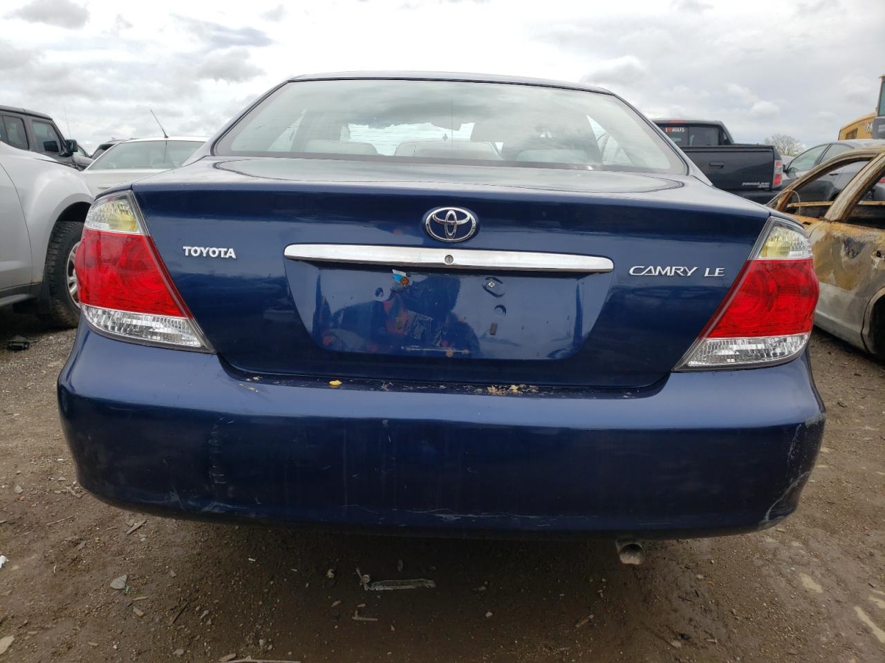 4T1BE32K45U010973 2005 Toyota Camry Le