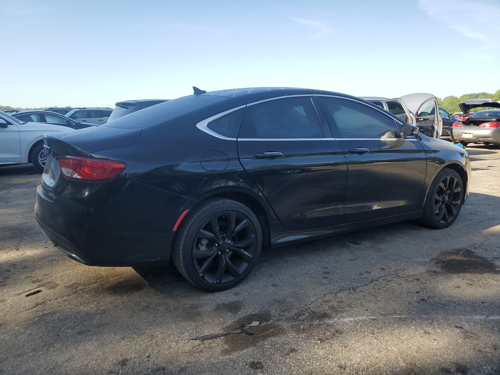 2015 Chrysler 200 C vin: 1C3CCCEG1FN636602