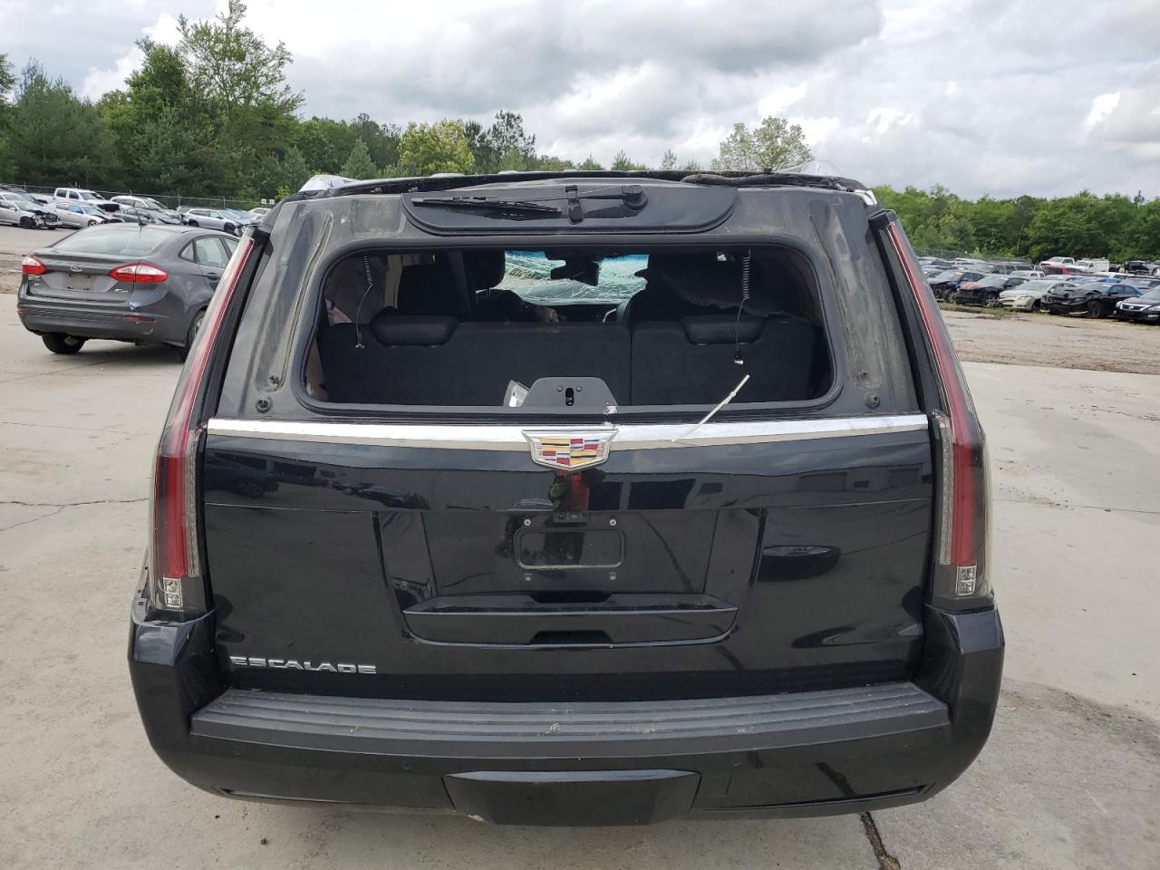 1GYS4DKJ7JR253978 2018 Cadillac Escalade Platinum