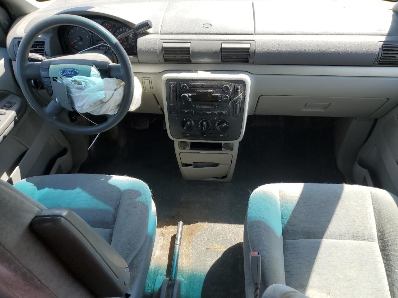 2FMZA51625BA05318 2005 Ford Freestar Se