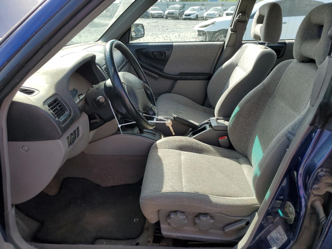 2001 Subaru Forester L VIN: JF1SF63541H753802 Lot: 50265664