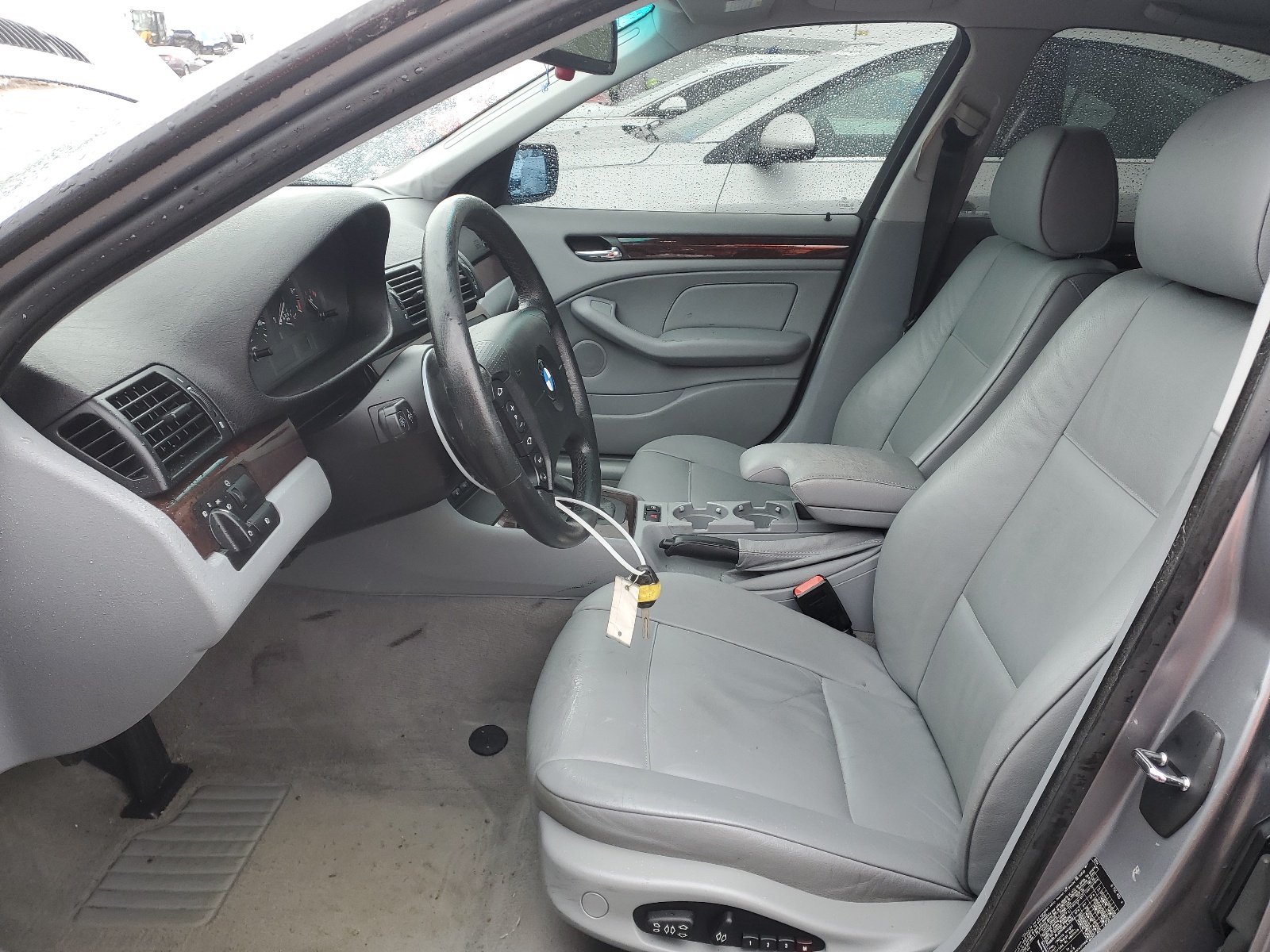 WBAEU33484PR10953 2004 BMW 325 Xi