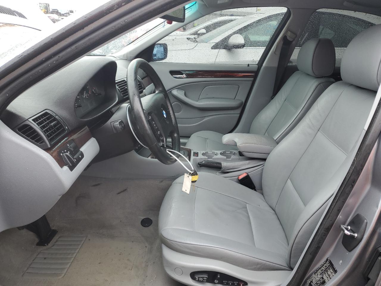 2004 BMW 325 Xi VIN: WBAEU33484PR10953 Lot: 49025254