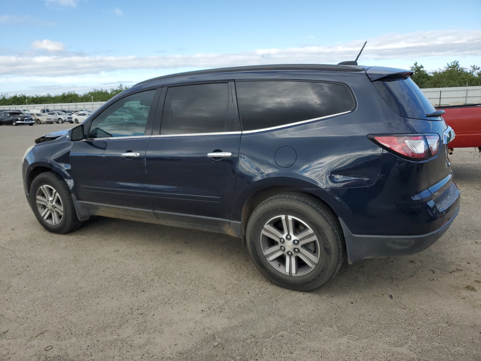 1GNKVHKD4GJ247218 2016 Chevrolet Traverse Lt