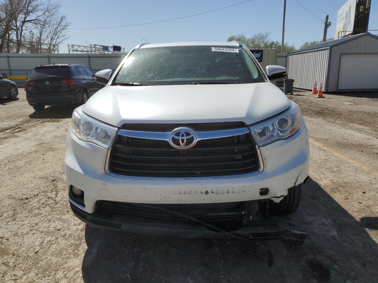 2016 Toyota Highlander Xle VIN: 5TDJKRFH5GS347640 Lot: 50643554