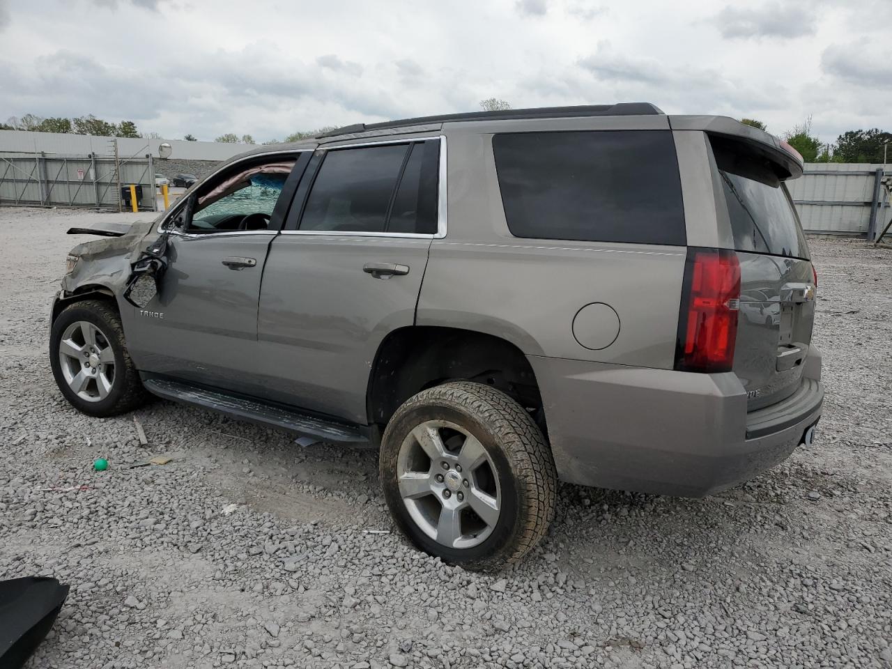 2019 Chevrolet Tahoe - Image 2