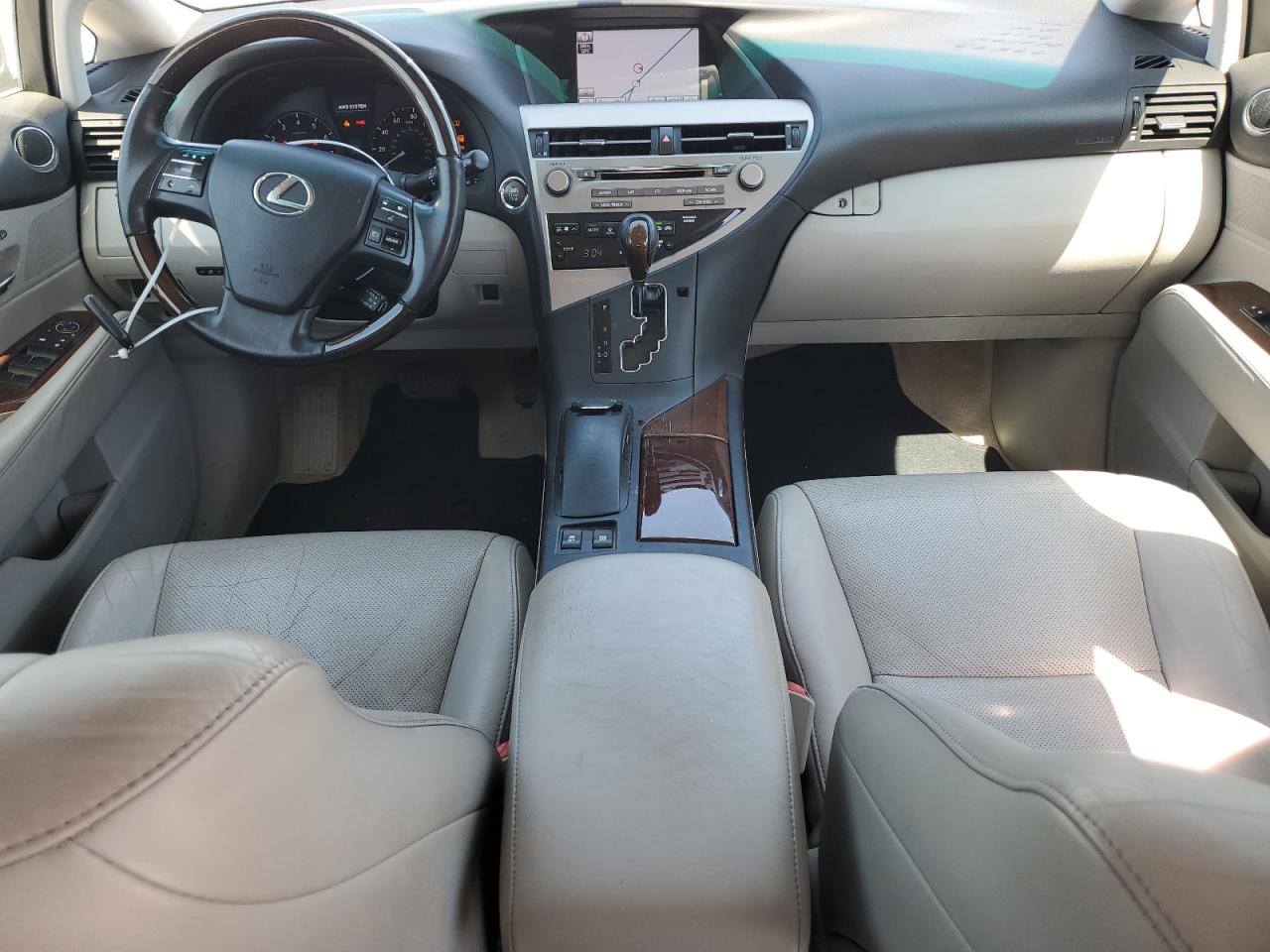 2011 Lexus RX - Image 8