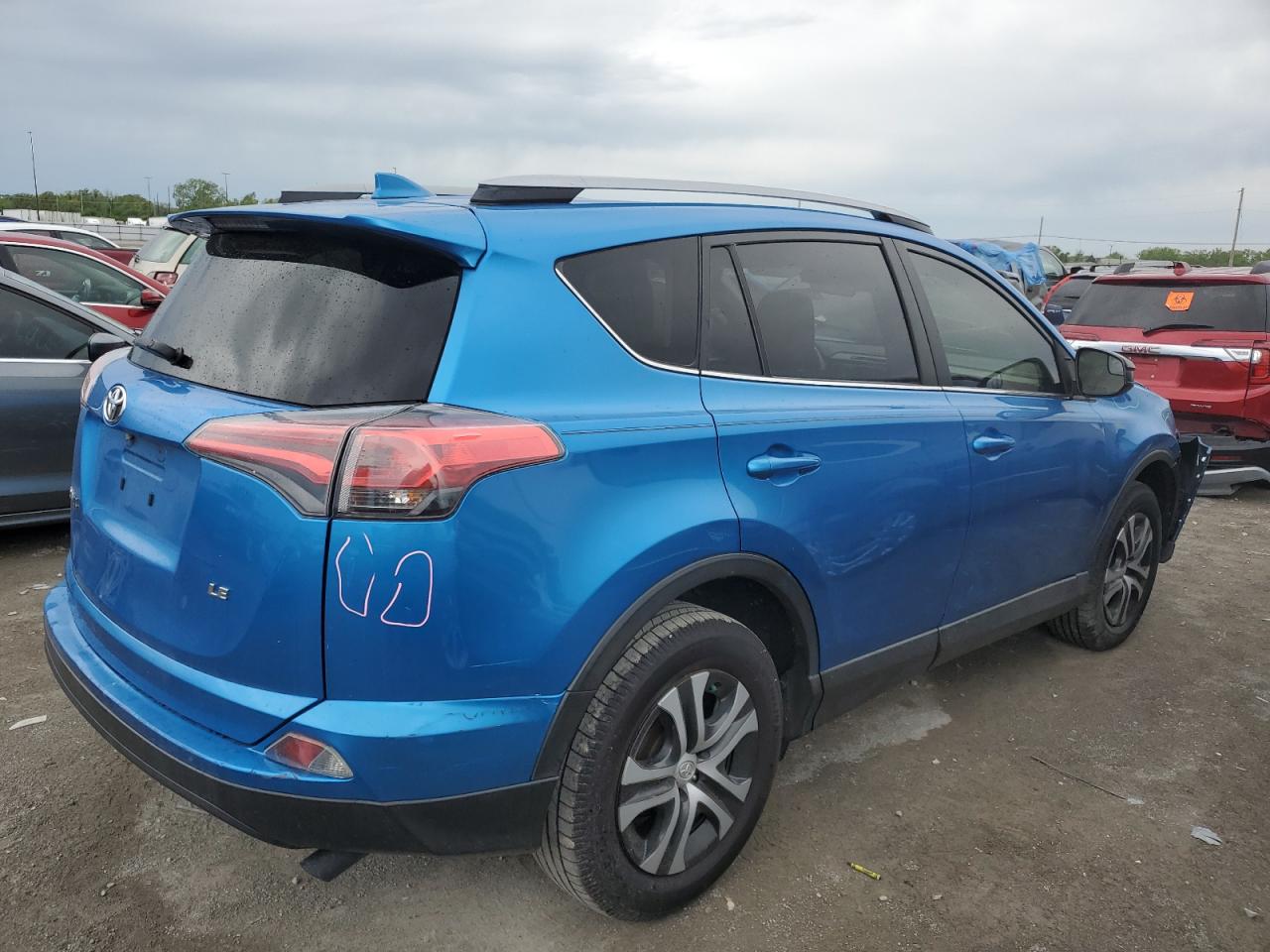 JTMZFREV8HJ702281 2017 Toyota Rav4 Le