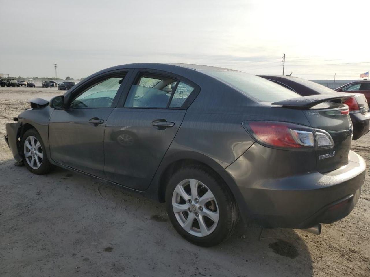 JM1BL1SF3A1352699 2010 Mazda 3 I