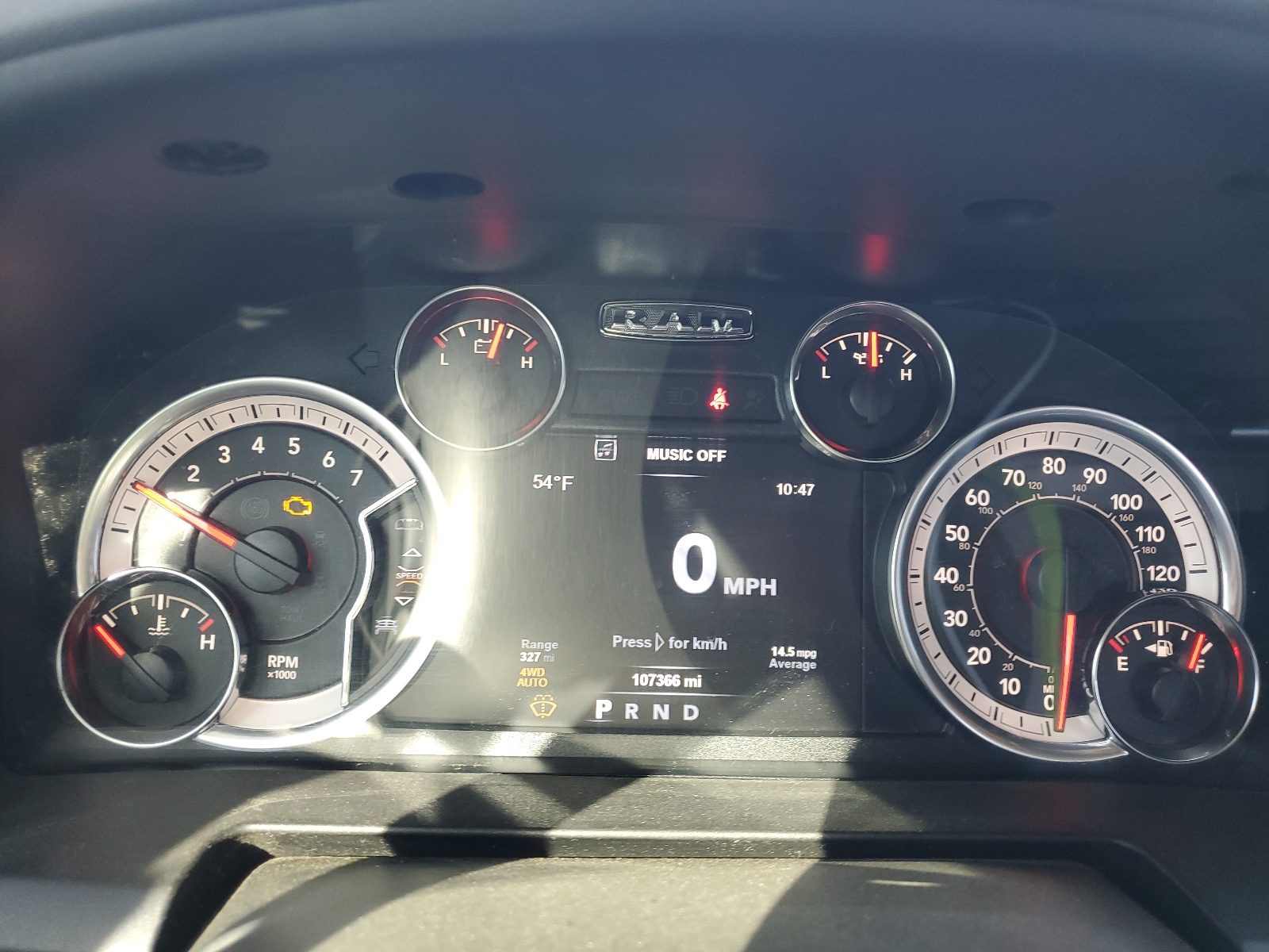 1C6RR7LT7JS323163 2018 Ram 1500 Slt