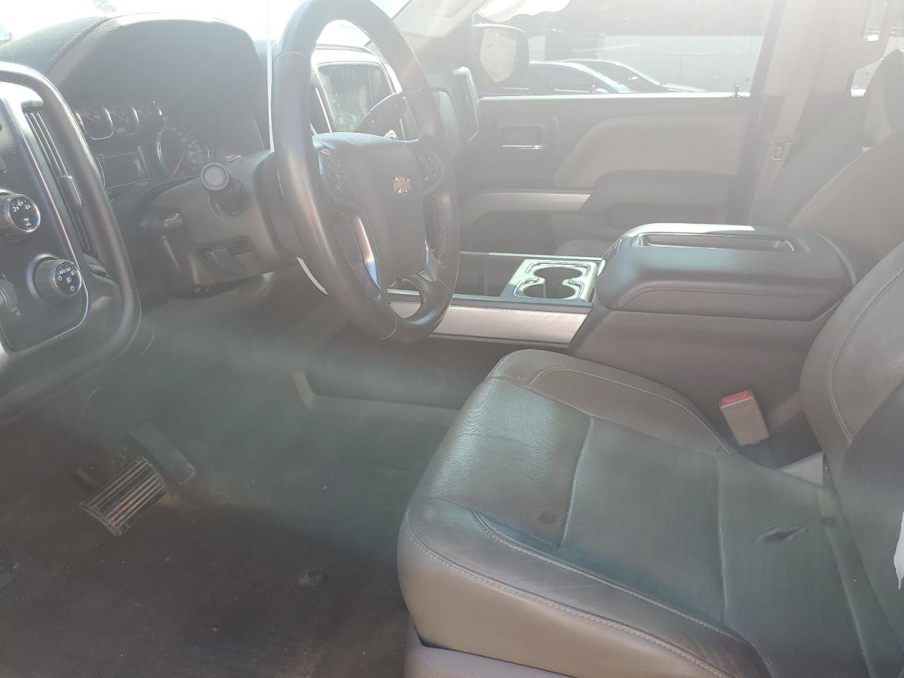 2015 Chevrolet Silverado - Image 7