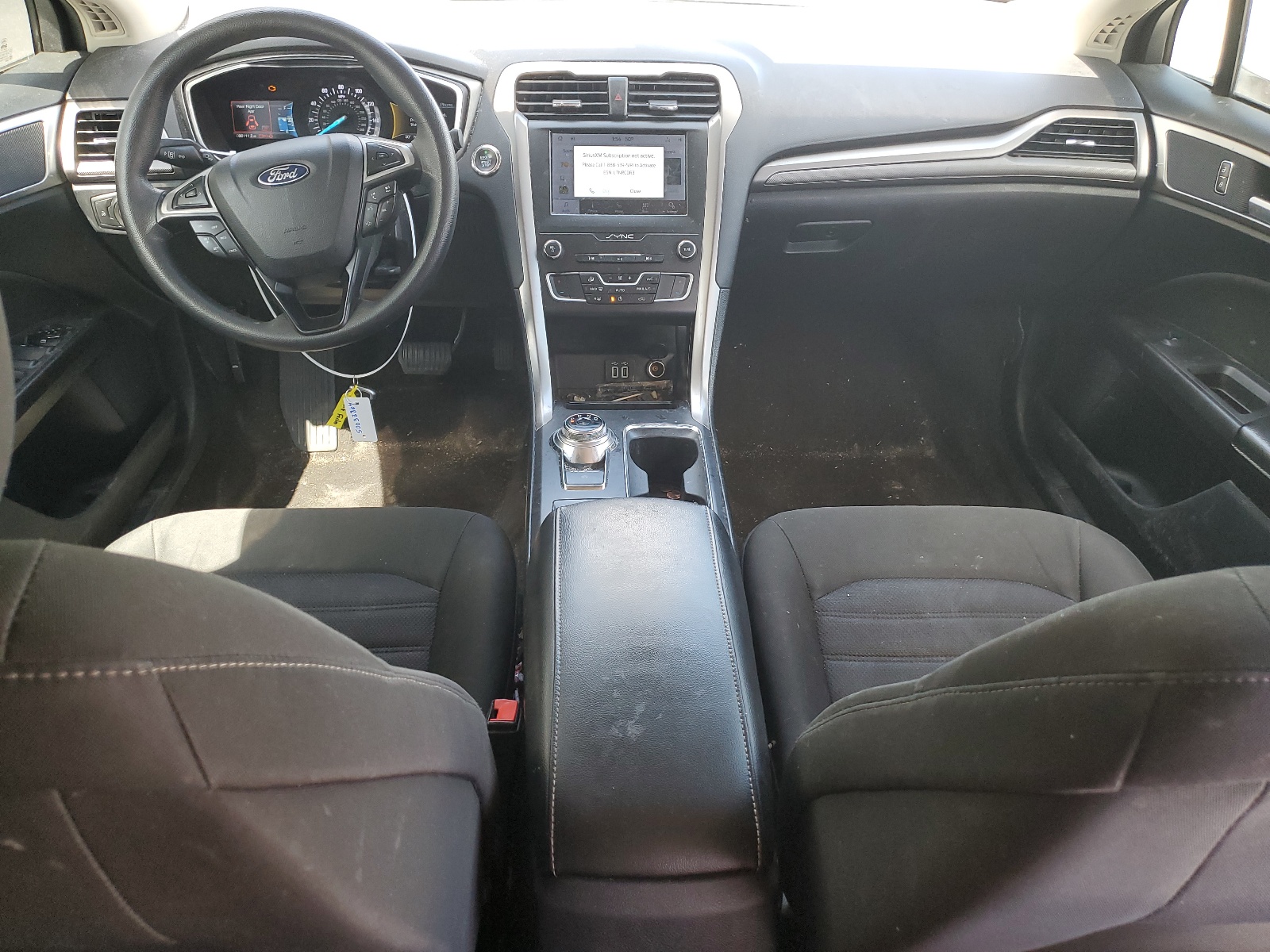 3FA6P0HD6LR190670 2020 Ford Fusion Se