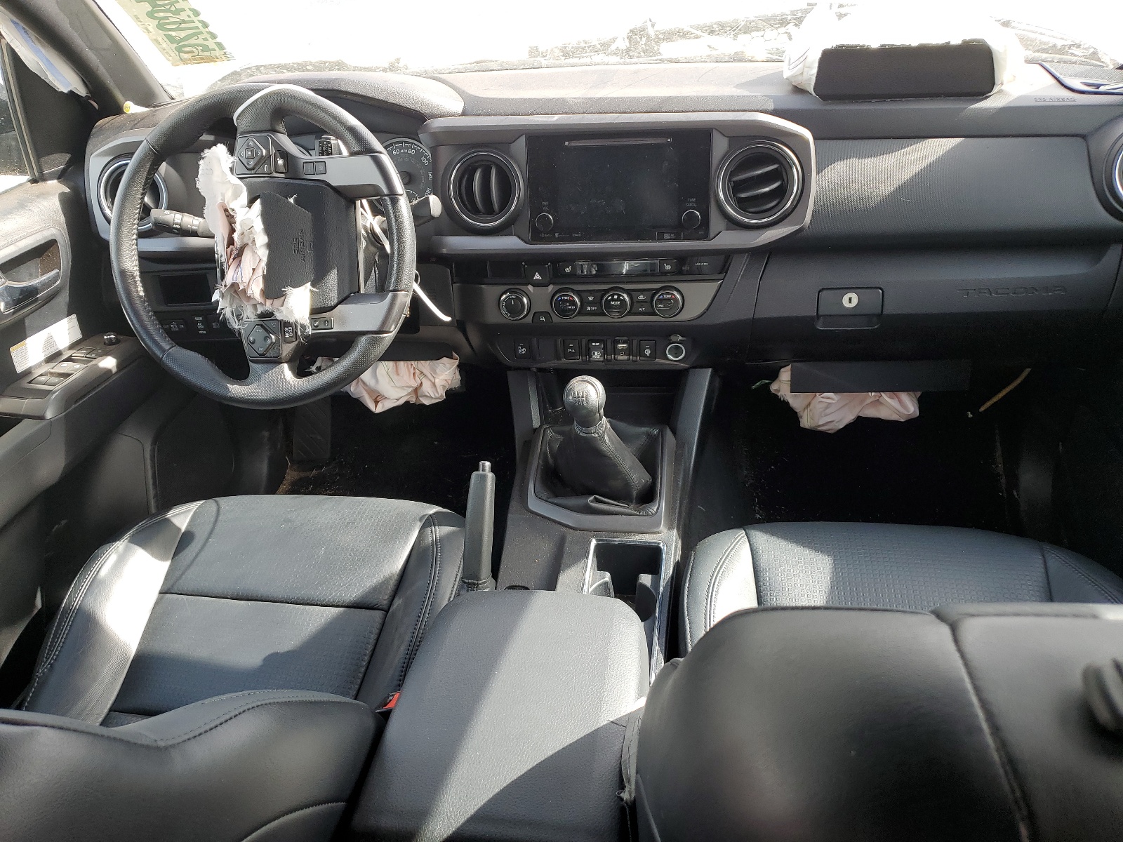 5TFCZ5AN2JX142675 2018 Toyota Tacoma Double Cab