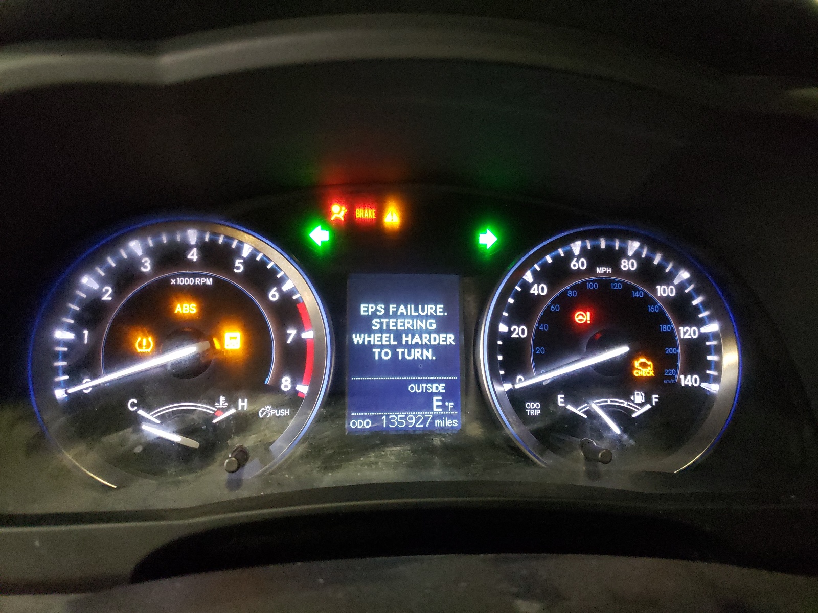 5TDBKRFH9FS148111 2015 Toyota Highlander Le