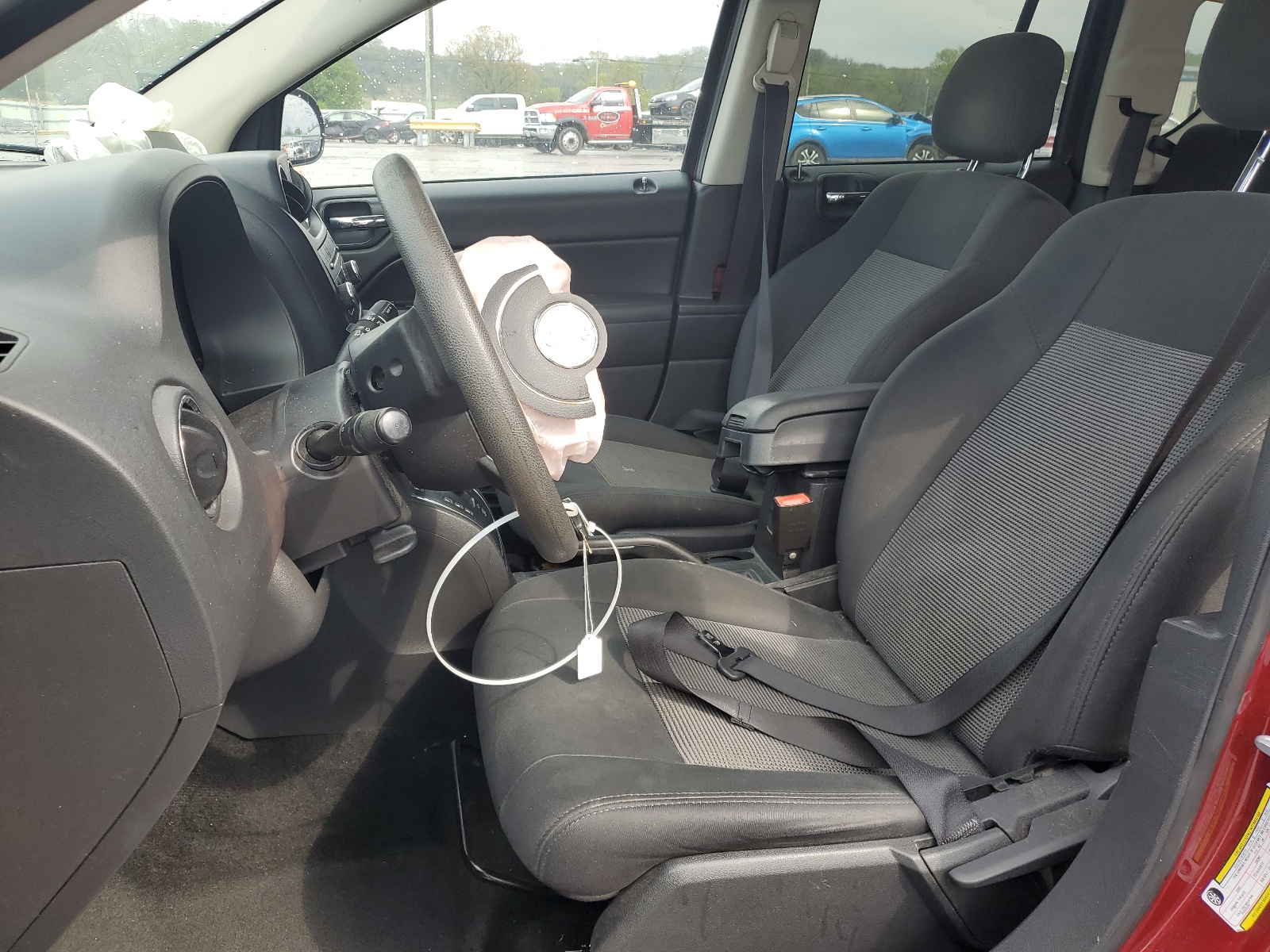 1C4NJCBA1CD660829 2012 Jeep Compass Sport