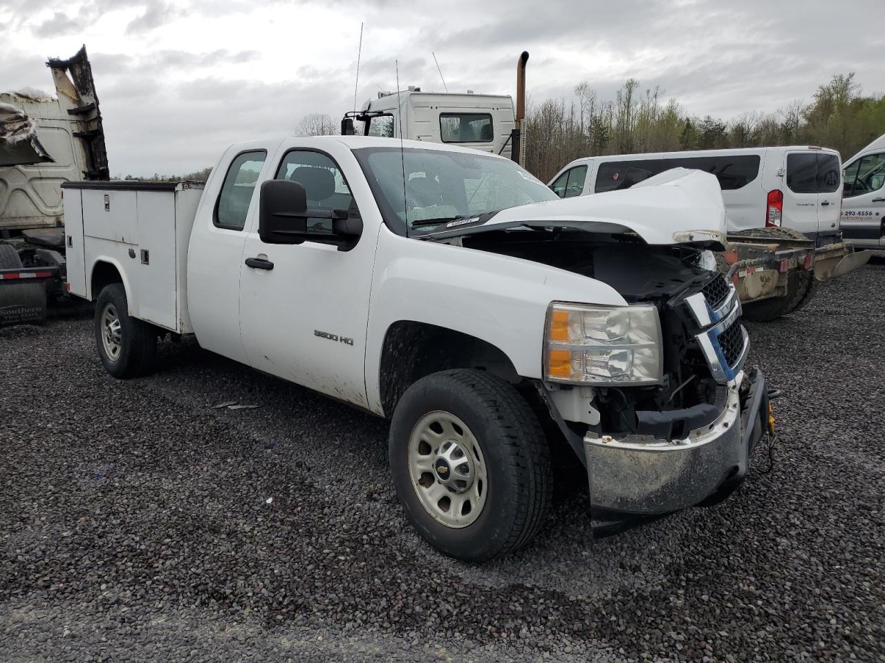 2011 Chevrolet Silverado C3500 for Sale in Fredericksburg, VA - Front End