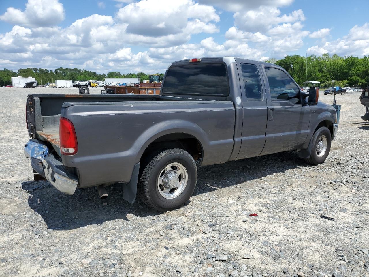2004 Ford F250 - Image 3