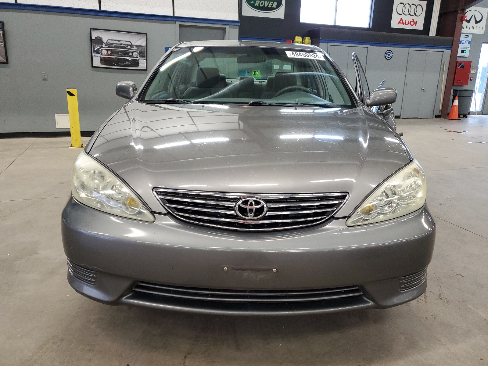 4T1BF30K85U618642 2005 Toyota Camry Le