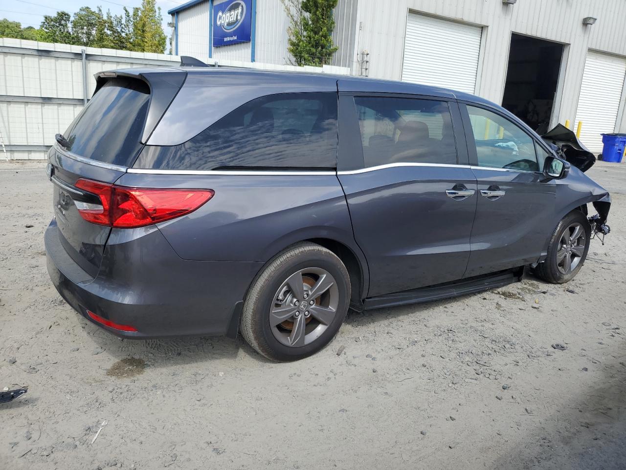 2024 Honda Odyssey - Image 3