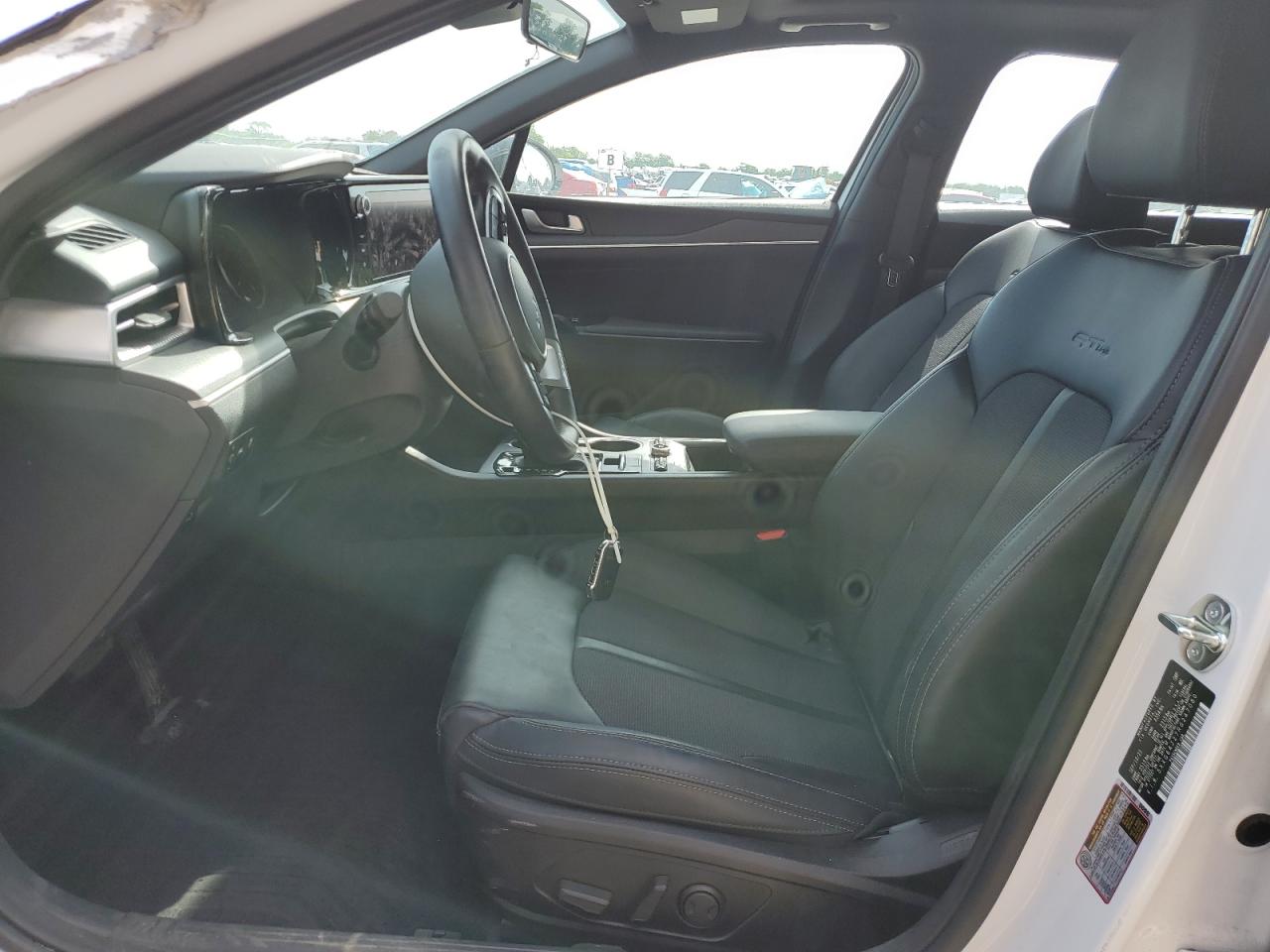 2024 Kia K5 - Image 7