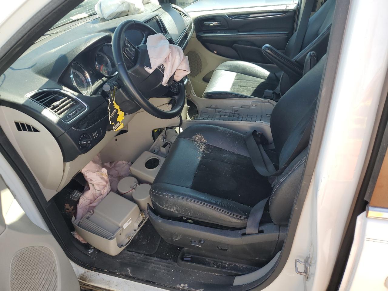 2017 Dodge Caravan - Image 7