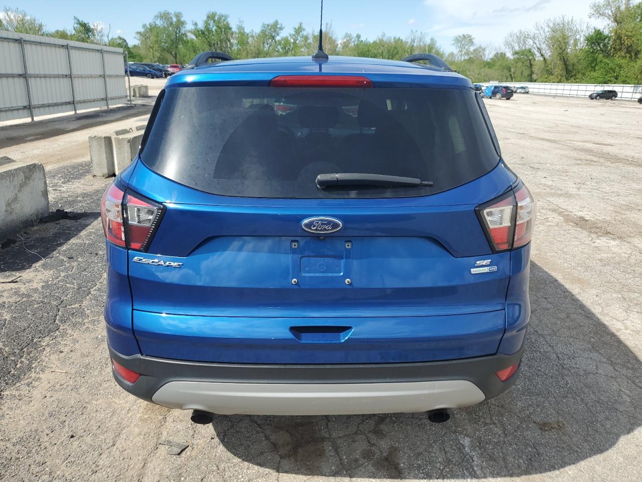 1FMCU9GD1JUC29663 2018 Ford Escape Se