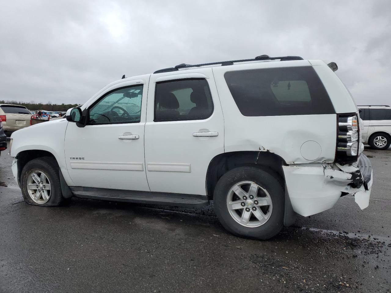 2011 Chevrolet Tahoe - Image 2