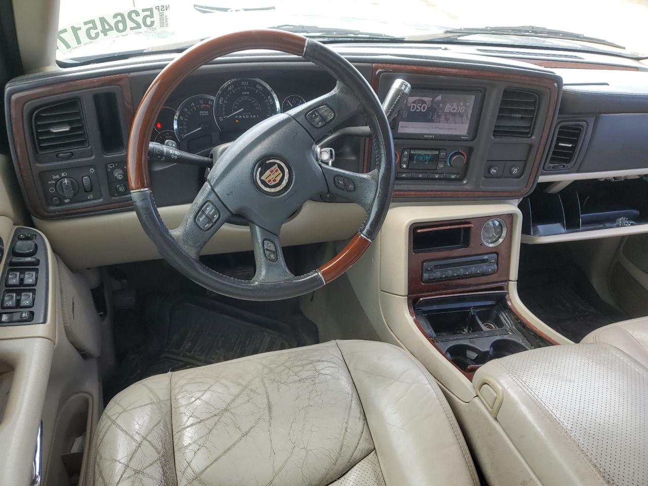 1GYEK63NX6R108053 2006 Cadillac Escalade Luxury