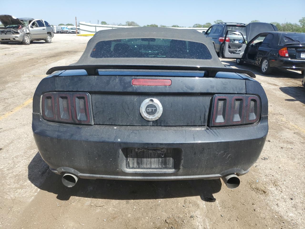 2005 Ford Mustang Gt VIN: 1ZVFT85H155186010 Lot: 51230474