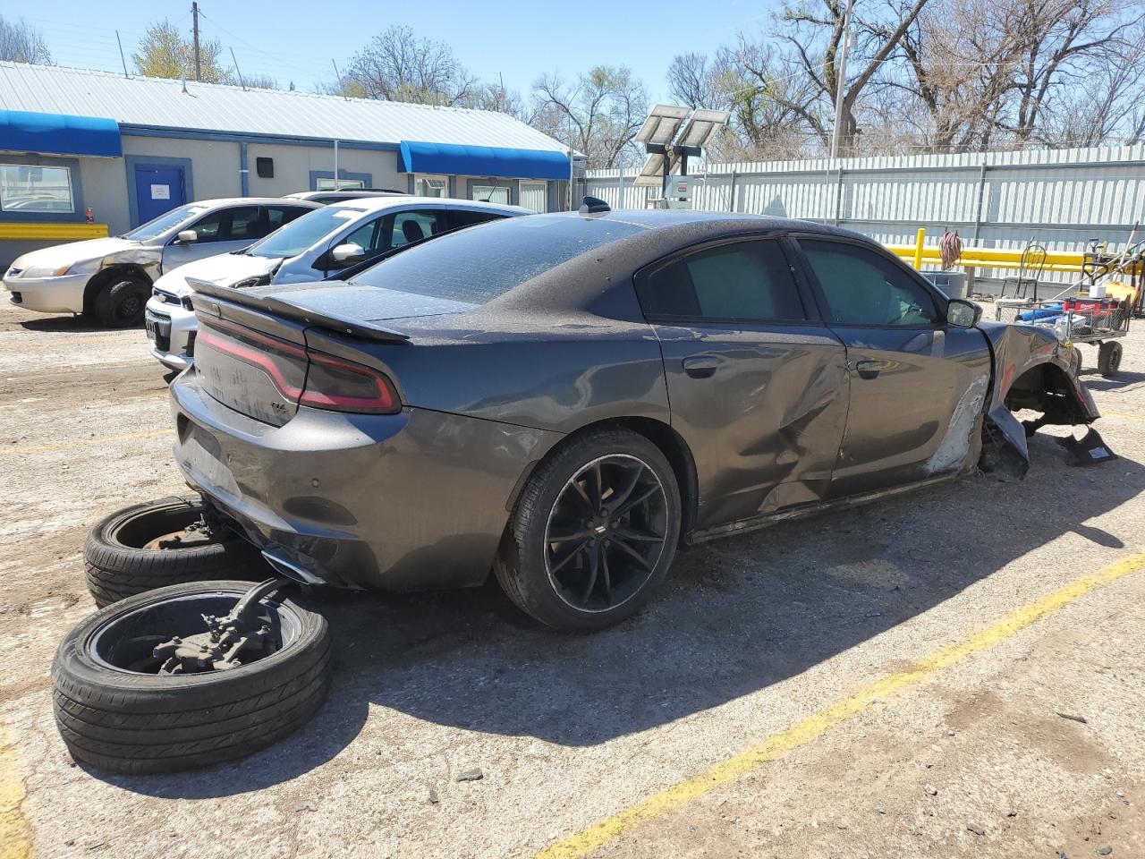 2018 Dodge Charger - Image 3