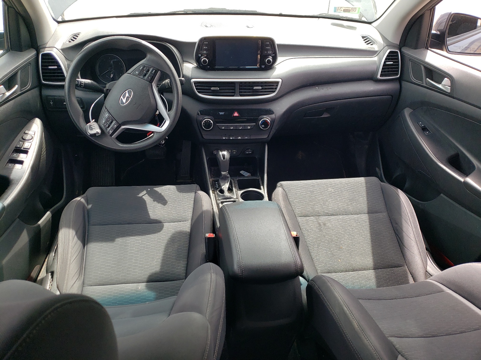 KM8J23A42KU979643 2019 Hyundai Tucson Se