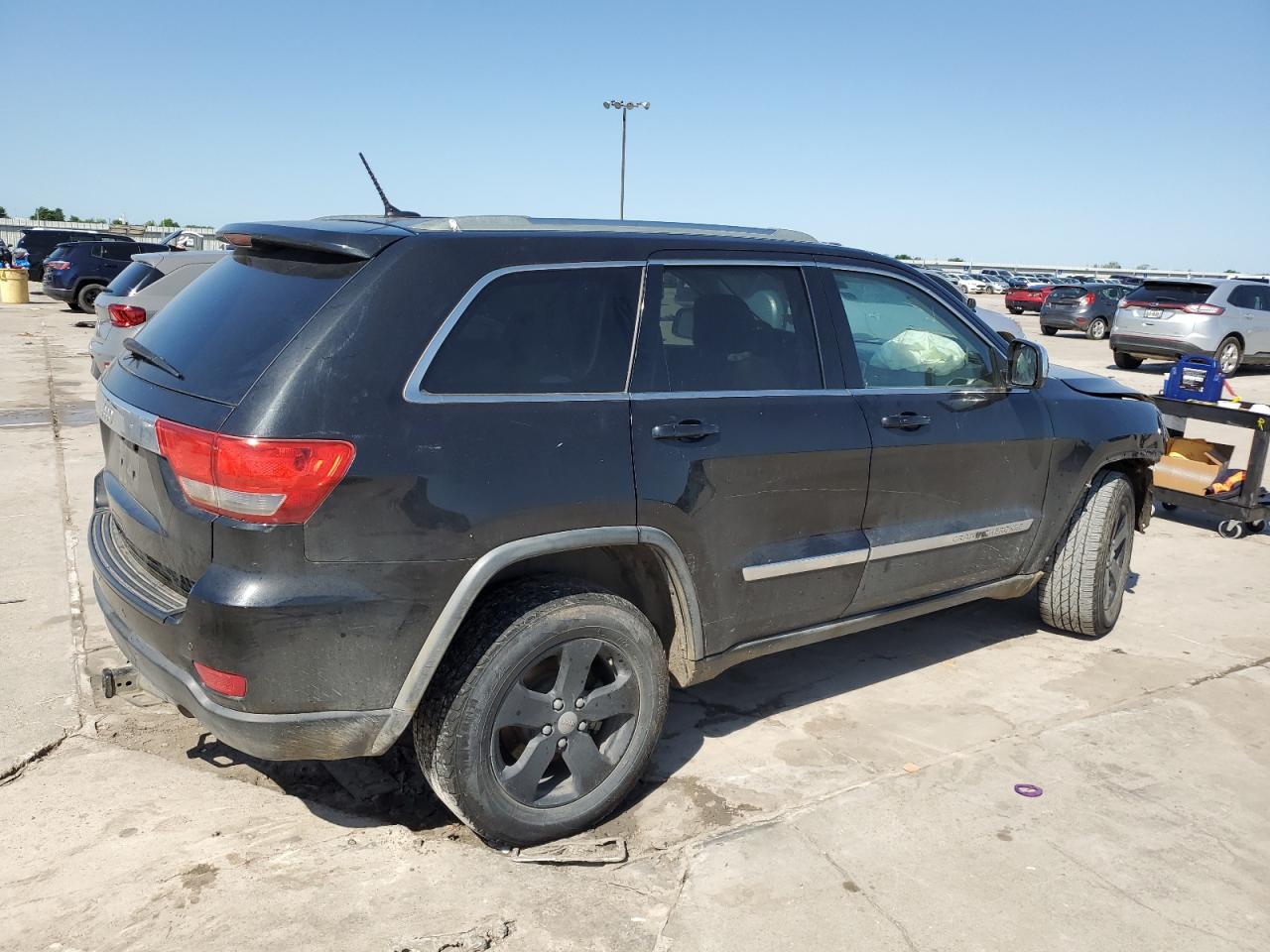 2012 Jeep Grand Cherokee - Image 3