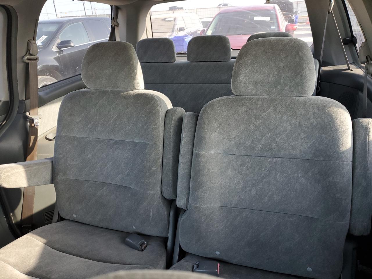 2001 Honda Odyssey Ex VIN: 2HKRL18681H556364 Lot: 51654444