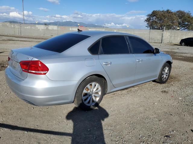  VOLKSWAGEN PASSAT 2014 Серебристый