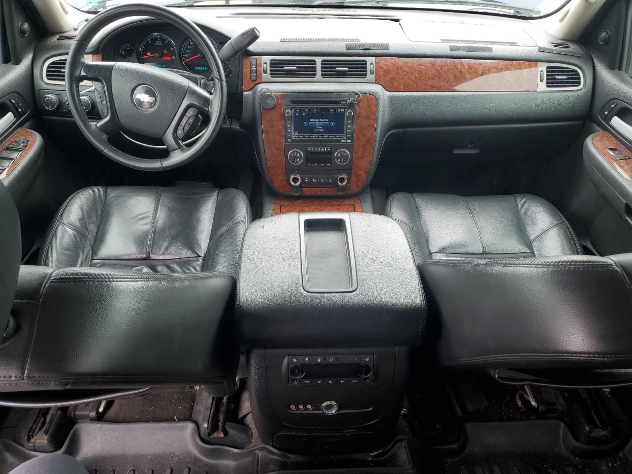 2008 Chevrolet Tahoe K1500 VIN: 1GNFK13098R272986 Lot: 49832334