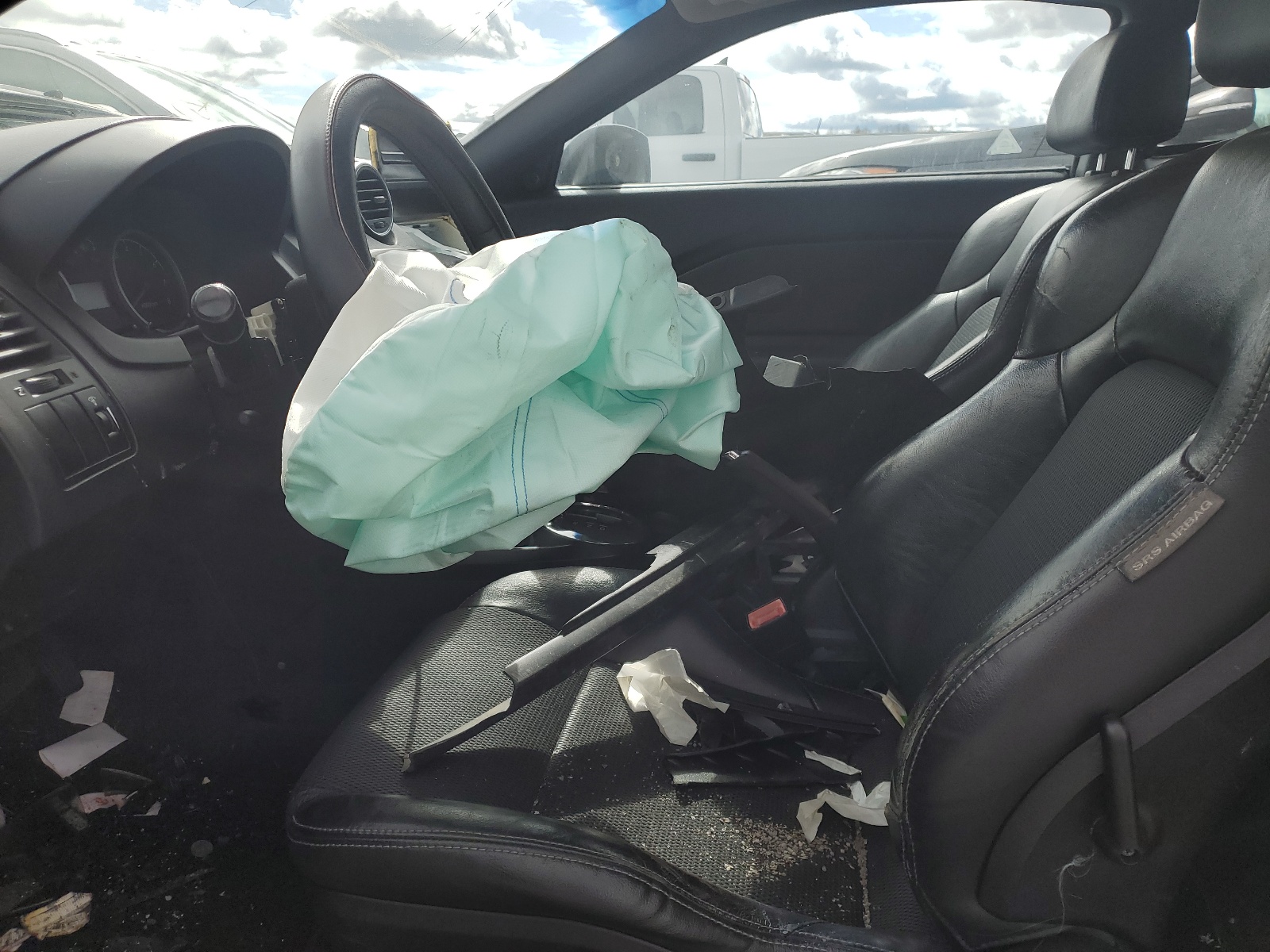 KMHHN66F98U284599 2008 Hyundai Tiburon Gt