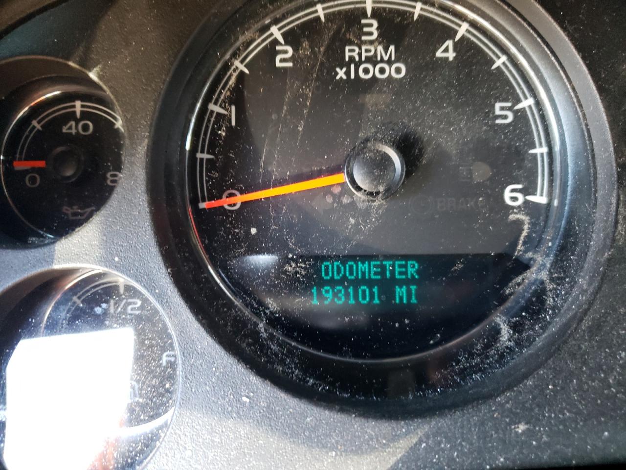 2011 Chevrolet Tahoe C1500 Ls VIN: 1GNSCAE02BR283974 Lot: 50792734