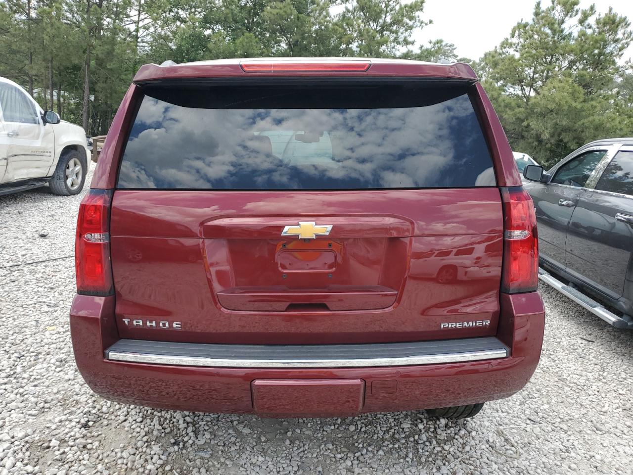 2019 Chevrolet Tahoe C1500 Premier VIN: 1GNSCCKCXKR231986 Lot: 52023934