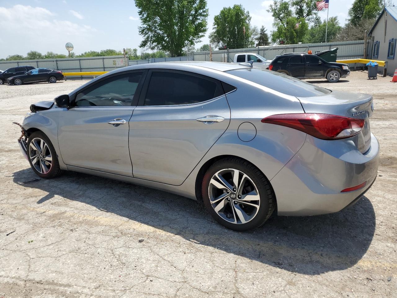 KMHDH4AE3FU381528 2015 HYUNDAI ELANTRA - Image 2